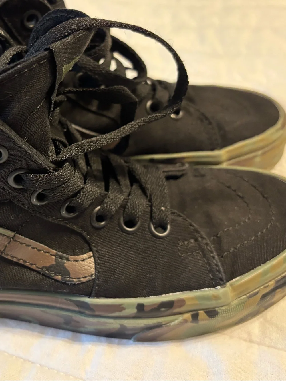 VANS CAMO OFF THE WALL high top boys‎ size 3.5 girls size 5  EUC!